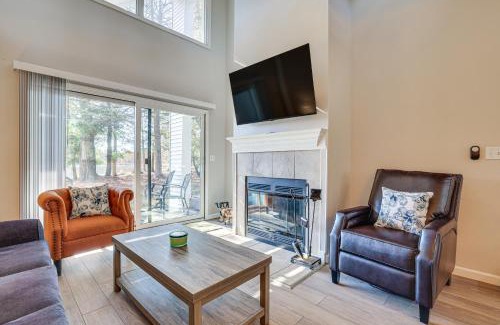 Greentown House | Steps to Lake Tanglwood Tranquil Wooded Retreat