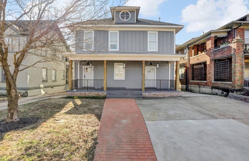 Midtown Apartment | Steps to Overton Square | 100 Yr Old Historic Apt