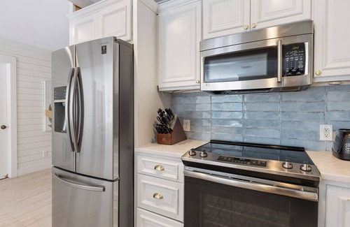 Summerplace House | Steps To Private Beach - East of A1A -Dog Friendly