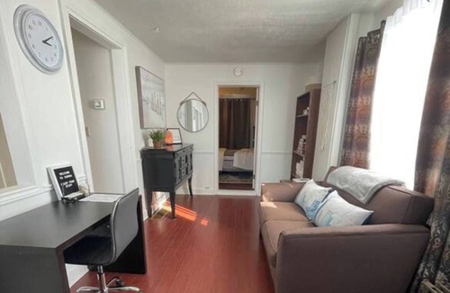 Sarnia Apartment | Steps to River w/ parking, wifi, bbq & backyard