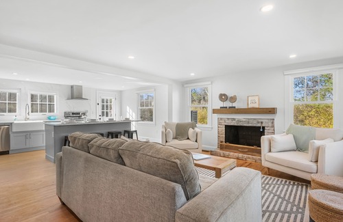 East Sandwich House | Steps to Sand & Summer Fun