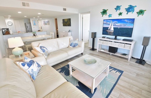 Sunnyside Condo | Steps to sand with wraparound gulf-front balcony