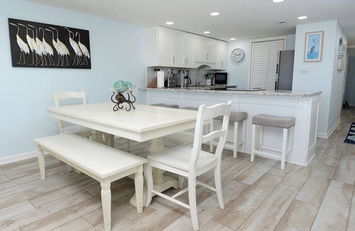 Sunnyside Condo | Steps to sand with wraparound gulf-front balcony