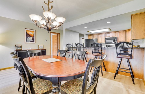 Grand Lake Condo | Steps to Shadow Mountain Lake: Grand Lake Condo