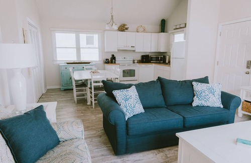 Kill Devil Hills House | Steps to the Beach! Renovated 2021! Hot Tub! Minutes to Grocery Stores & Dining!