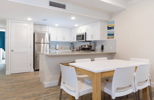 Indian Shores Hotel | Steps to the Beach! Kitchen, Pool, Golf, Near Suncoast Seabird Sanctuary