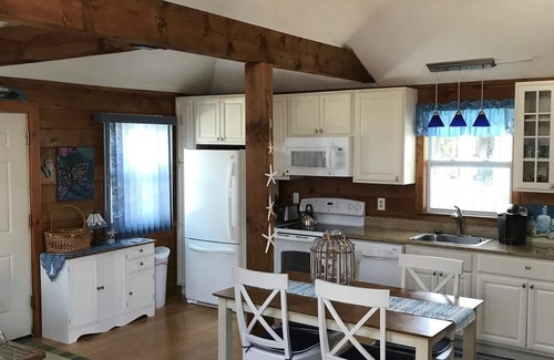South Yarmouth Cottage | Steps To The Beach, Available n Sep 13-31