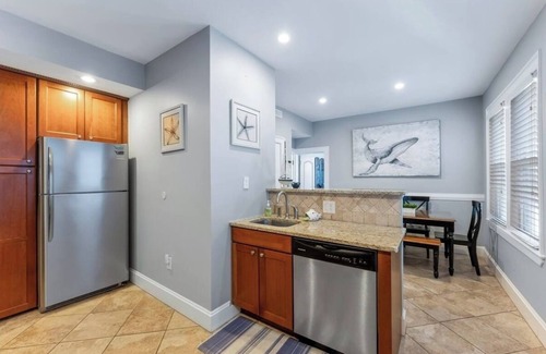 North End Condo | Steps to the Beach & Boardwalk - Pet Friendly!