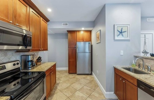 North End Condo | Steps to the Beach & Boardwalk - Pet Friendly!