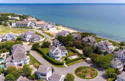 Mashpee House | Steps to the beach from in a seaside gated community rental home. RPMS030