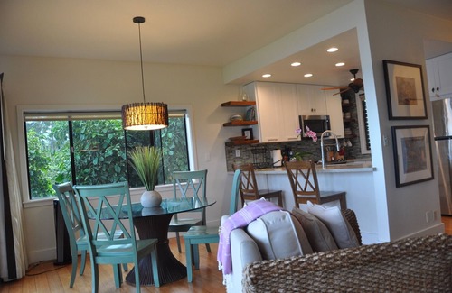 Wailua Condo | Steps to the Beach! Ocean Front Condo! 5 Star Views! Centrally Located!