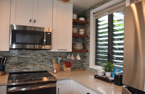 Wailua Condo | Steps to the Beach! Ocean Front Condo! 5 Star Views! Centrally Located!