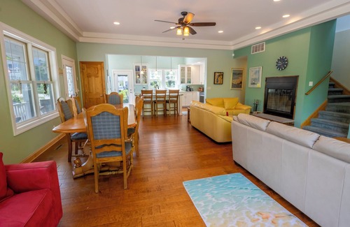 Michigan City House | Steps to the sand w/fenced yard & lake views