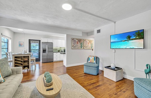 Lauderdale-by-the-Sea House | Steps to Beach, Private Pool + Walk to Dining & Nightlife, 15 Mins to Airport
