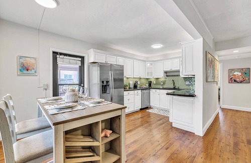 Lauderdale-by-the-Sea House | Steps to Beach, Private Pool + Walk to Dining & Nightlife, 15 Mins to Airport