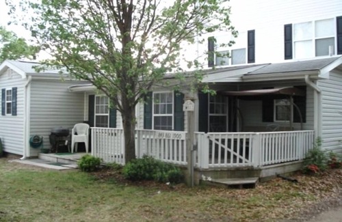 Myrtle Beach Cottage | STEPS-WATER PARK-BEACH ~2BR/2BA HOUSE~OCEAN LAKES~GOLF CART~WI FInM-50~Disc 10 %