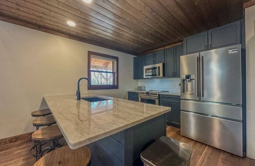 Boone House | Steps2town, secluded Mountainview Cabins, sleeps20