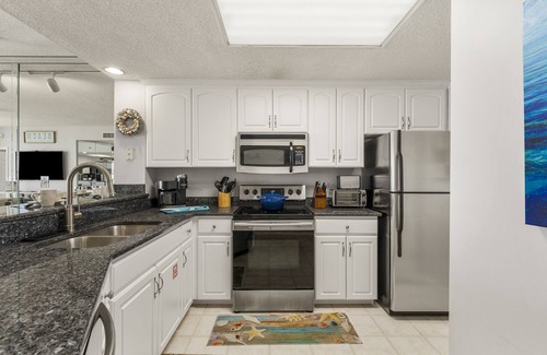 Destin House | Sterling Sands Resort by Panhandle Getaways