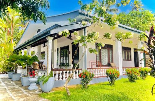 Hikkaduwa Villa | Sterrling Villa
