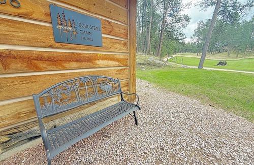 Custer Cabin | Stewart`s Cabin | 2 Bed, 2 Bath