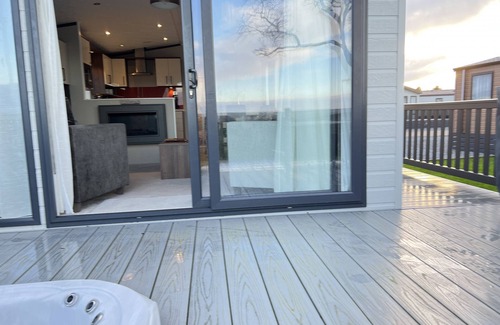 St. Andrews Cottage | Stewarts Resort Lodge 32 - a lodge that sleeps 6 guests in 3 bedrooms