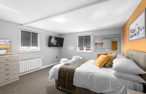 Boston House | Still House