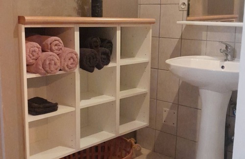 Bergheim Apartment | Stillvolle Ferienwohnung im Zentrum von Bergheim, Ideal Auch für Velofahrer