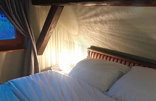 Bergheim Apartment | Stillvolle Ferienwohnung im Zentrum von Bergheim, Ideal Auch für Velofahrer