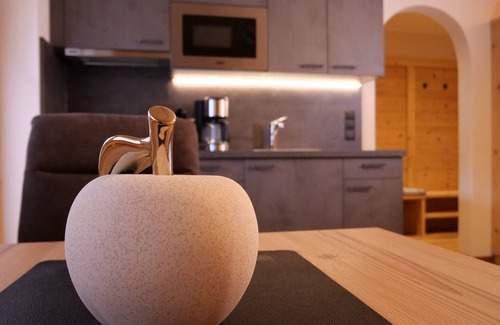 Buch in Tirol Apartment | Stilvolle Appartement Schöllerberg im Herzen Tirols