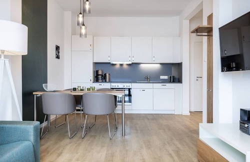 Wismar Apartment | Stilvolles, Modernes Hafenapartment mit Tollem Blick auf den Alten Hafen Wismars