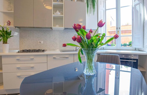 Quartiere XVII Trieste Apartment | Stilysh apartment in Rome close to cafes, restaurants, bus and metro.