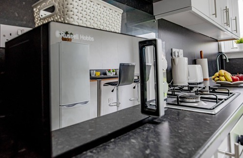 Auchengray Apartment | Stirling Mercury Apartment - Scottish Holiday Let