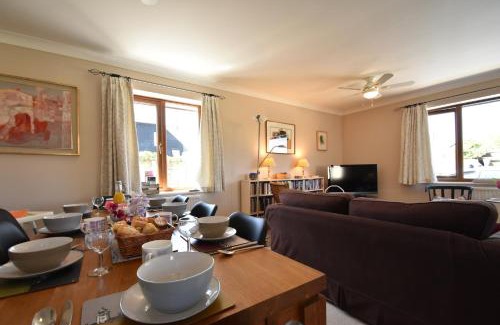 Icklesham House | Stoats Old River Way