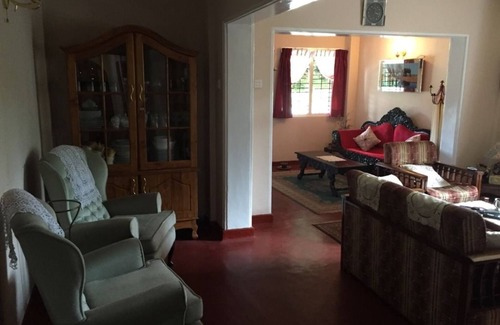Nuwara Eliya House | Stone Bungalow