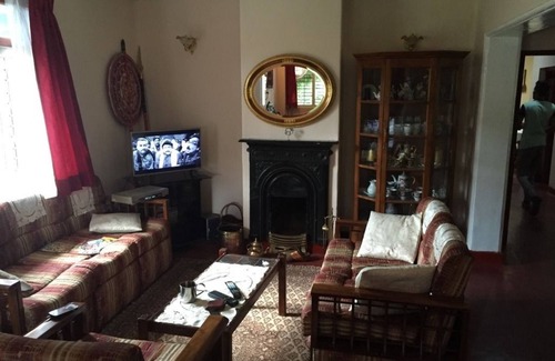 Nuwara Eliya House | Stone Bungalow