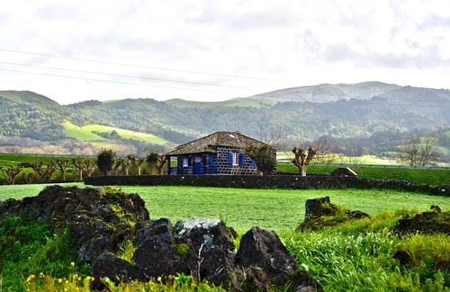 Ribeira Grande Cottage | Stone Cottage - Beautiful Views Sea /Mountain - Near the Beach