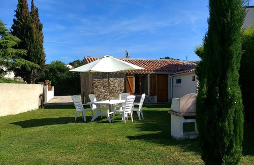 La Chaize-Giraud Cottage | Stone Cottage, 5 km from Brétignolles sur mer, heated swimming pool