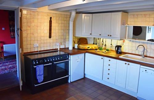 Brecon Cottage | Stone Cottage, with additional Garden Suite & Studio, in heart of Brecon Beacons