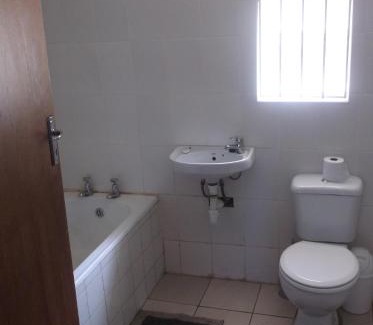 Grahamstown Bed & Breakfast | Stone Crescent Hotel