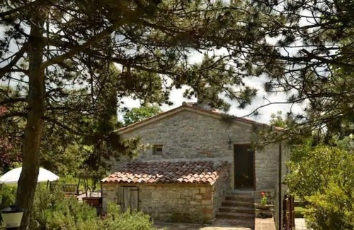Montegabbione Cottage | Stone farmhouse with heated swimming pool