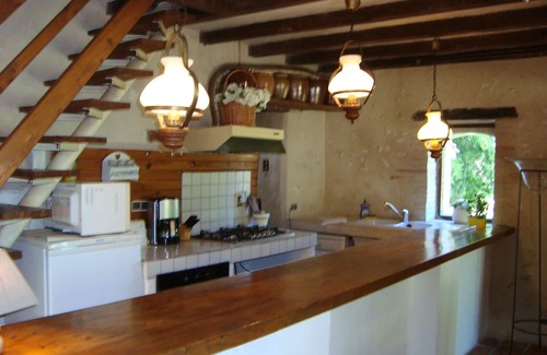 Beaugas House | Stone farmhouse with swimming pool on 20ha of meadows and woods