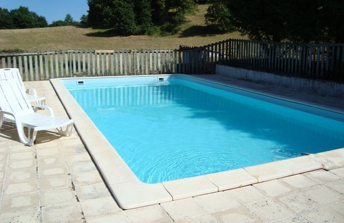 Beaugas House | Stone farmhouse with swimming pool on 20ha of meadows and woods