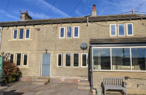Holmfirth House | Stone & Fleece Cottage
