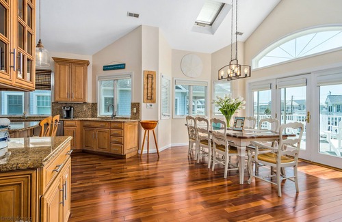 Stone Harbor House | Stone Harbor - 5th Home from Beach (86th St) walk downtown, beach & new pool