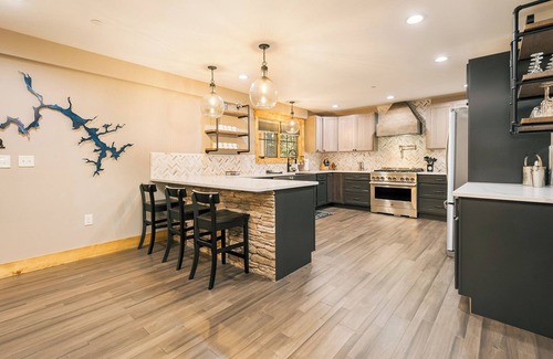 Oakland House | Stone Haven: New, Dock Slip, Hot Tub, Fire Pit, Sauna, 4 King Beds