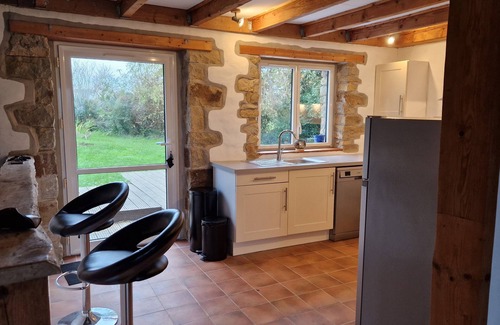 Crozon House | Stone house, 3 bedrooms, sleeps 8, quiet Hameau, near port of Le Fret