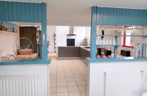 Ploudalmezeau House | Stone House in Portsall near Treompan Beach