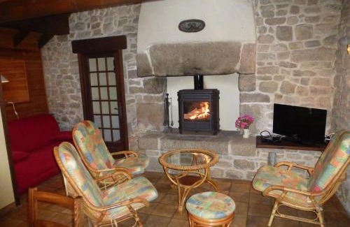 Sibiril House | Stone House in Sibiril near Sandy Beach