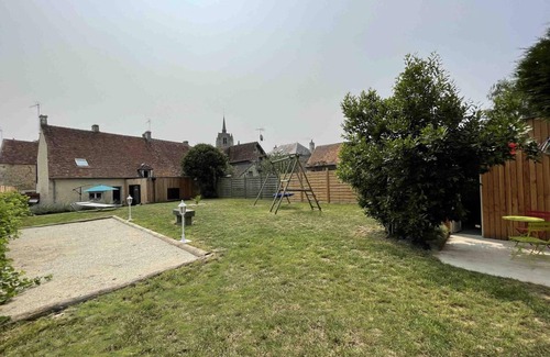 Reveillon Cottage | Stone House with Spa, Games & Garden