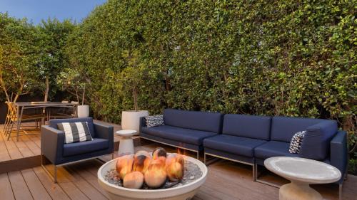 San Clemente House | Stone Lagoon by AvantStay Steps to the Beach Backyard Oasis